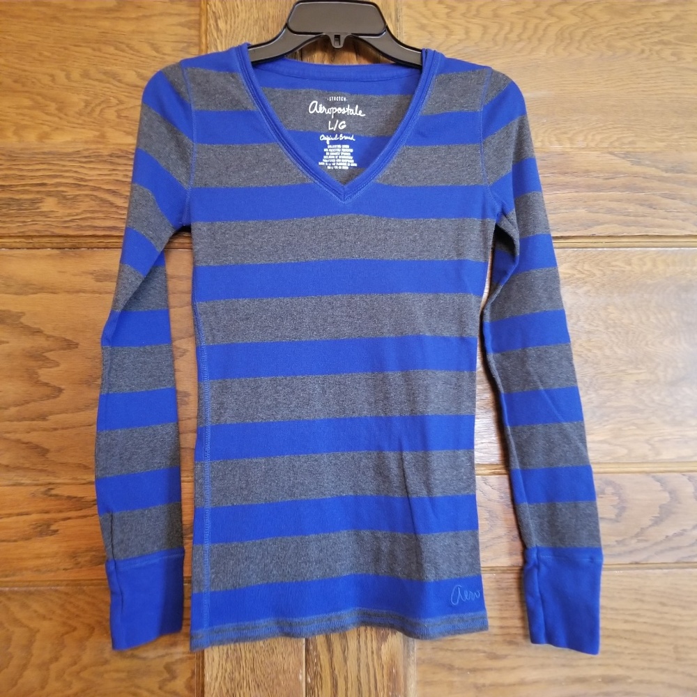 Aeropostale Long Sleeve V-Neck Top
